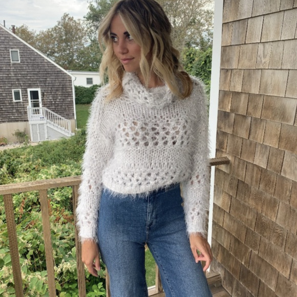 Large Weave Knit Sweaters